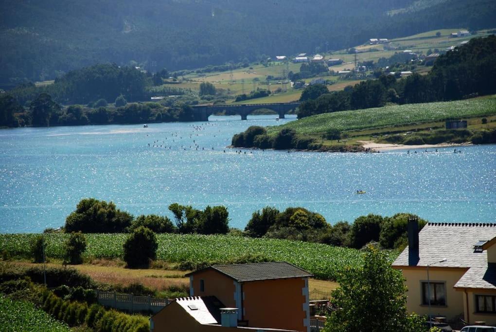 Atico Con Vistas A La Ria Y A Foz Lägenhet Barreiros Exteriör bild